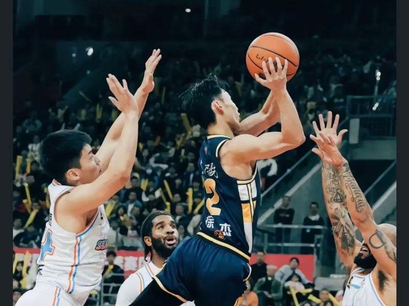 世界杯手机高清观看平台-广东队康复遭神医术调侃胡徐赛场高光莫将个人荣誉与家国情怀对立