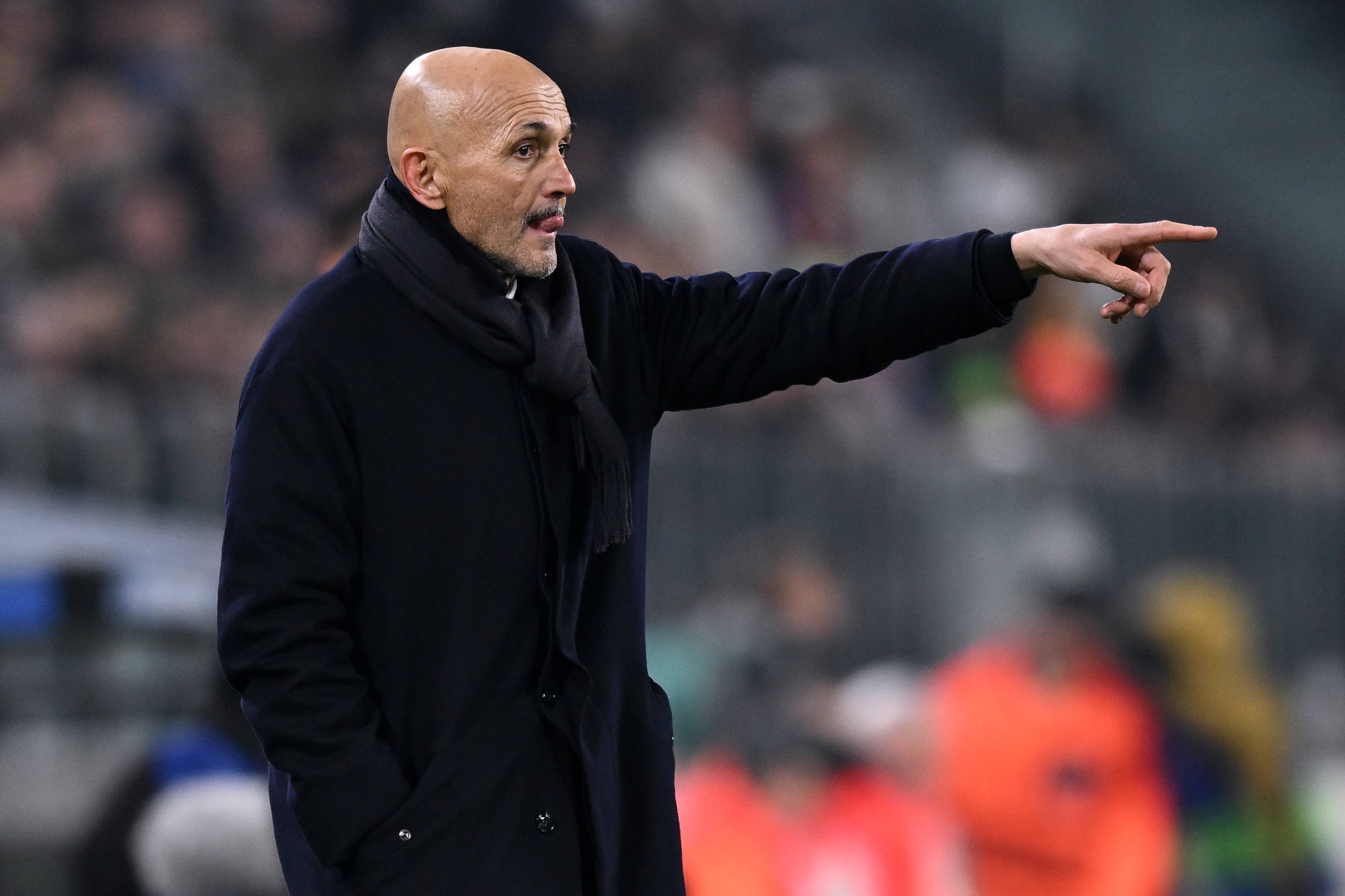 世界杯官网直播软件下载最新版-斯帕莱蒂：乌迪内斯球风非常强硬，但我们成功踢出了高质量的足球