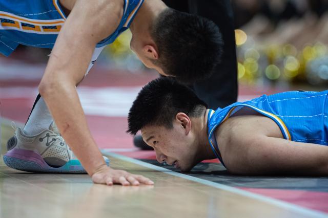 世界杯官方正版客户端下载-距离黑九奇迹只差一口气!首钢再次被广东绝地逆转