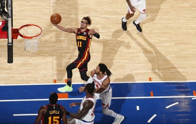 世界杯客户端升级说明-特雷·扬脚踝扭伤至少缺席两场 老鹰或跌出东部前6