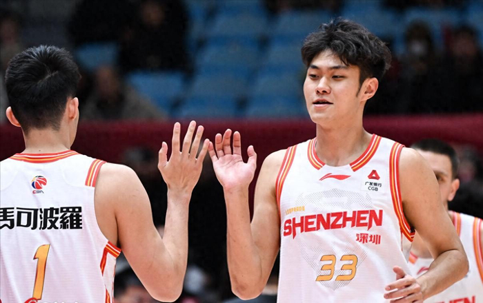 世界杯比赛直播地址-广东老队长拿第9冠？合同仅剩两月，19次进季后赛，18次进四强|周鹏|深圳队|广东队|cba季后赛|球队_新浪体育_新浪新闻